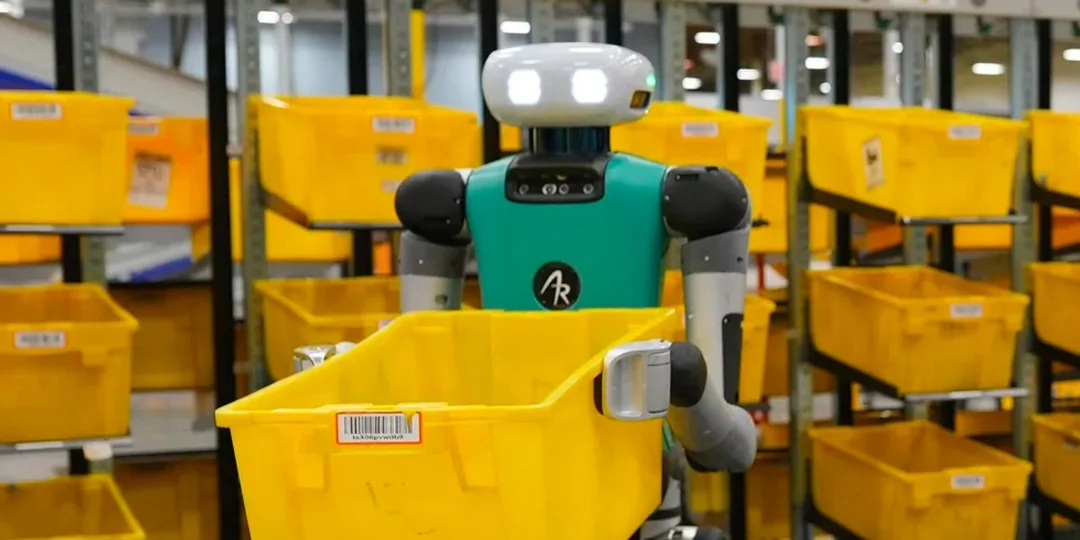 Robot intelligent dans un entrepôt Amazon